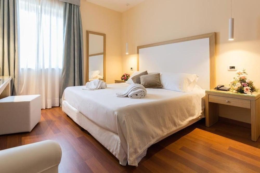 Hotel Villa Esperia Palermo Kültér fotó